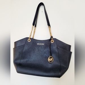 Michael Kors black Jet Set hand bag